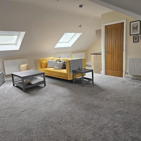 Lovely 1-Bed Loft In Newport Newport (Gwent) Exterior foto
