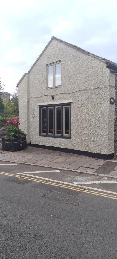 Lovely 1-Bed Loft In Newport Newport (Gwent) Exterior foto