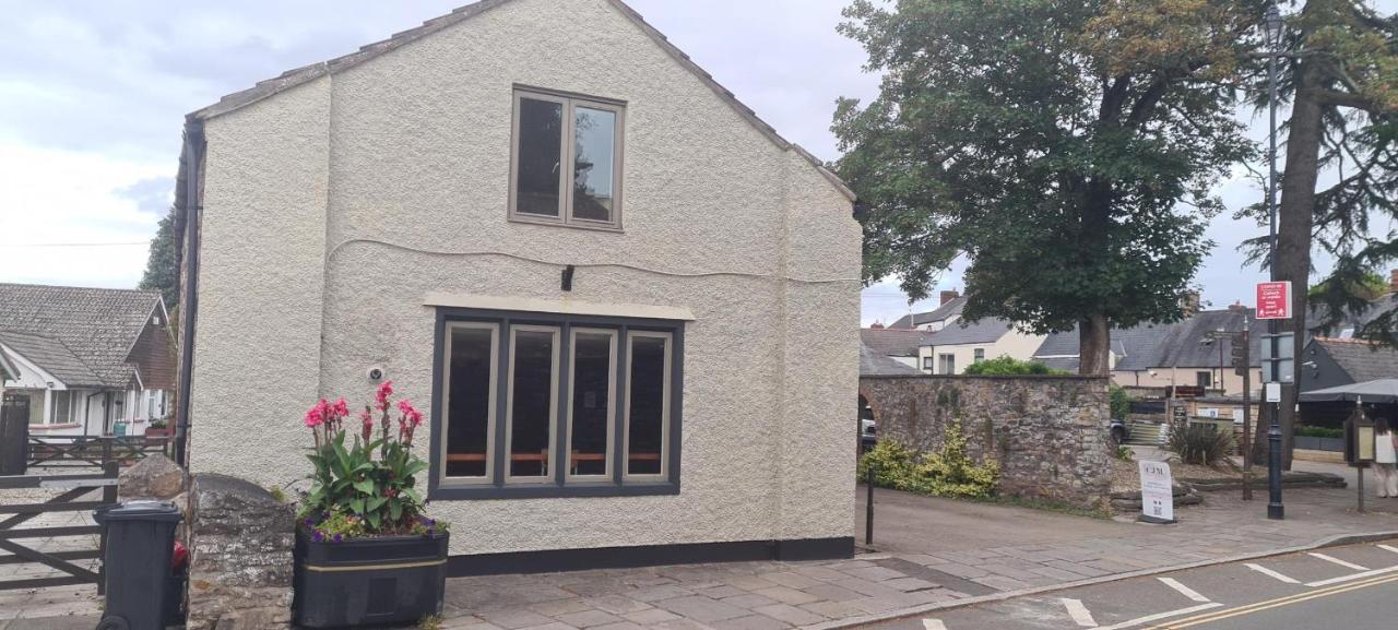 Lovely 1-Bed Loft In Newport Newport (Gwent) Exterior foto