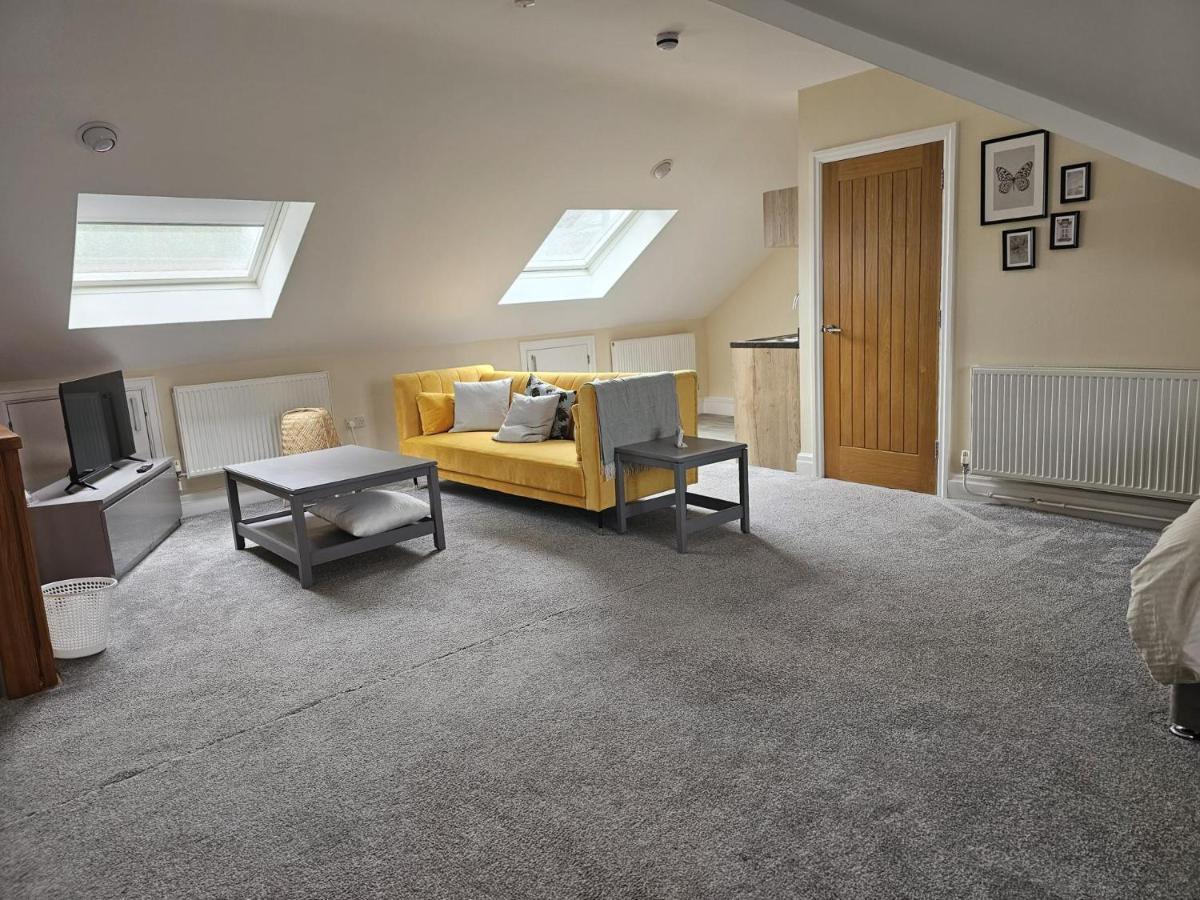 Lovely 1-Bed Loft In Newport Newport (Gwent) Exterior foto
